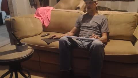 Snapshot of jay_short7863 chatting on March 7, 2025, 3:19 am O F jay short786 online show from March 7, 2025, 3:19 am