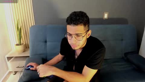 Jay online show from November 29, 2025, 11:24 am