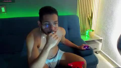 Jay online show from December 18, 2025, 2:17 am