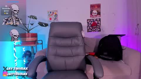 Snapshot of jaythomax chatting on February 23, 2025, 8:55 pm jaythomax online show from February 23, 2025, 8:55 pm