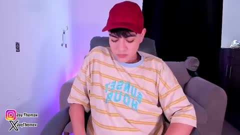 Snapshot of jaythomax chatting on October 12, 2025, 7:24 pm jaythomax online show from October 12, 2025, 7:24 pm