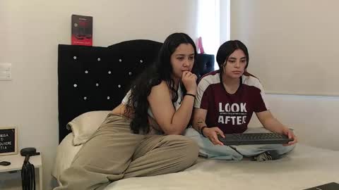 Snapshot of jazmin_dharius chatting on February 14, 2025, 7:12 pm Jazmin and Scarlett online show from February 14, 2025, 7:12 pm