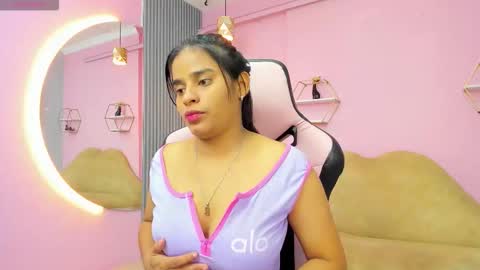 Snapshot of jazmin_ebony chatting on October 11, 2025, 10:47 am jazmin online show from October 11, 2025, 10:47 am