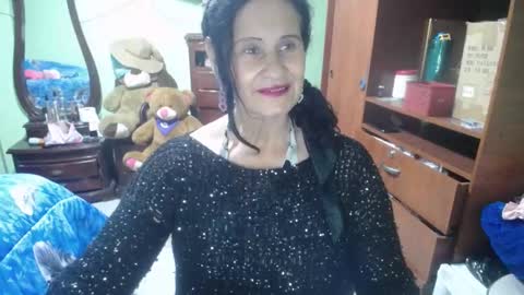 jazmim online show from February 10, 2025, 9:58 pm