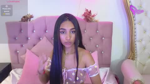 Jazmin  online show from February 5, 2025, 7:31 pm