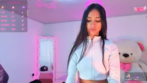 Jazmin  online show from September 17, 2025, 11:56 am