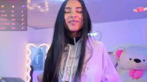 Jazmin  online show from September 22, 2025, 11:45 am