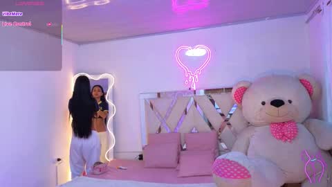 Jazmin  online show from December 18, 2025, 12:00 pm