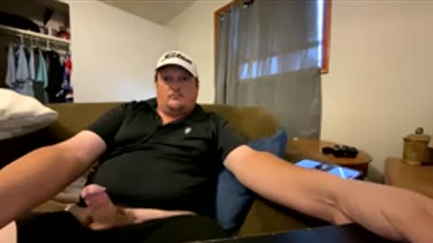 jbboy82 online show from December 1, 2025, 8:47 pm