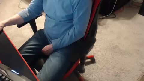 Snapshot of jcor13 chatting on February 5, 2025, 11:06 pm Jim online show from February 5, 2025, 11:06 pm