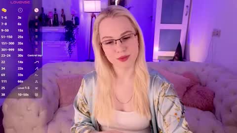 Jean online show from November 26, 2025, 9:16 pm