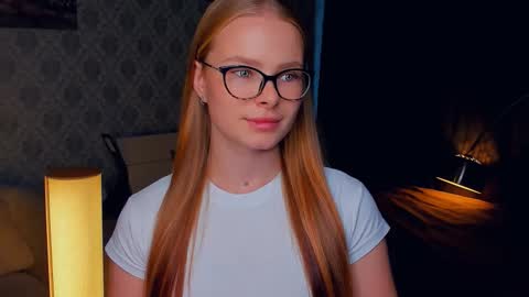 Snapshot of jeanicecoult chatting on October 7, 2025, 7:05 am Jenny online show from October 7, 2025, 7:05 am