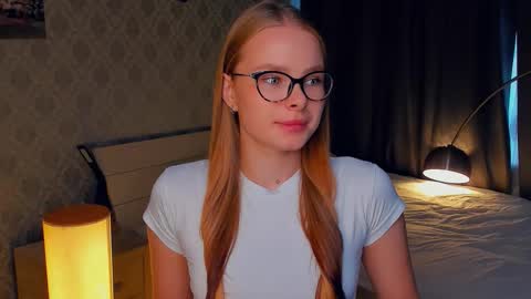 Snapshot of jeanicecoult chatting on October 15, 2025, 7:41 am Jenny online show from October 15, 2025, 7:41 am