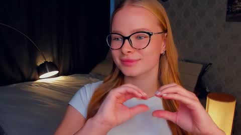 Snapshot of jeanicecoult chatting on October 19, 2025, 7:20 am Jenny online show from October 19, 2025, 7:20 am