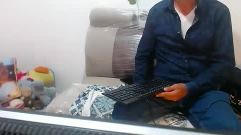 Snapshot of jeans_and_emma chatting on February 16, 2025, 8:55 pm jeans_and_emma online show from February 16, 2025, 8:55 pm