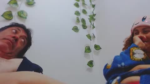 Snapshot of jeans_and_emma chatting on March 3, 2025, 6:48 am jeans_and_emma online show from March 3, 2025, 6:48 am