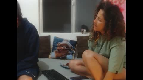 Snapshot of jeans_and_emma chatting on September 16, 2025, 12:11 am jeans_and_emma online show from September 16, 2025, 12:11 am