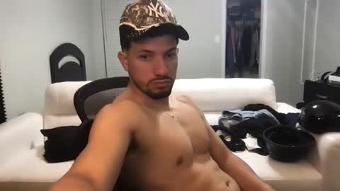 jeanwhitebianco online show from October 20, 2025, 10:38 am