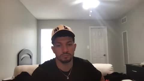 jeanwhitebianco online show from October 21, 2025, 3:57 pm