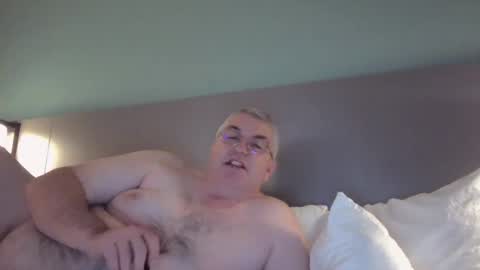 Snapshot of jecko71 chatting on January 26, 2025, 8:03 am dadbody71 online show from January 26, 2025, 8:03 am