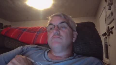 Snapshot of jecko71 chatting on October 13, 2025, 1:49 am dadbody71 online show from October 13, 2025, 1:49 am