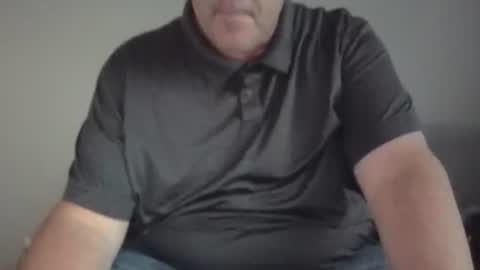 dadbody71 online show from December 19, 2025, 9:11 pm