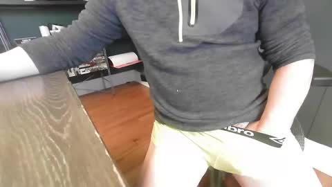 Snapshot of jedge4404 chatting on March 9, 2025, 5:28 pm jedge4404 online show from March 9, 2025, 5:28 pm