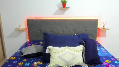  ashley   online show from January 29, 2025, 2:19 am