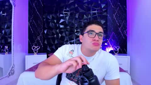 Jeff online show from December 5, 2025, 8:27 pm