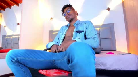 Snapshot of jeffrey_cottom chatting on January 21, 2025, 7:17 pm Jeff online show from January 21, 2025, 7:17 pm