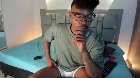 Snapshot of jeffrey_cottom chatting on January 24, 2025, 7:39 pm Jeff online show from January 24, 2025, 7:39 pm