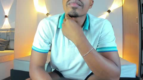 Snapshot of jeffrey_cottom chatting on January 28, 2025, 1:18 am Jeff online show from January 28, 2025, 1:18 am