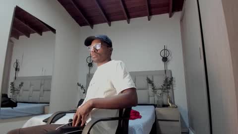 Snapshot of jeffrey_cottom chatting on November 1, 2025, 1:57 pm Jeff online show from November 1, 2025, 1:57 pm