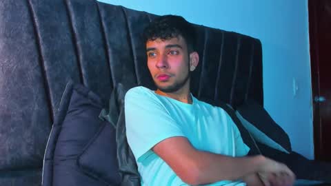 jei online show from October 17, 2025, 11:24 am