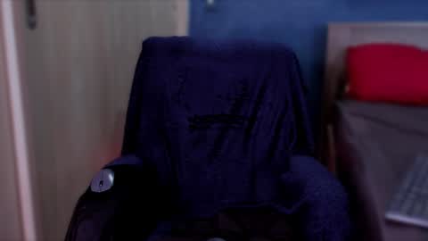 jeicowesst online show from December 5, 2024, 7:49 pm