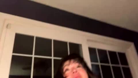 Snapshot of jellybeanin chatting on February 9, 2025, 8:11 am Jelli online show from February 9, 2025, 8:11 am