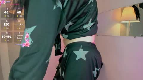 Snapshot of jenayorteg chatting on November 5, 2025, 7:03 pm Molly online show from November 5, 2025, 7:03 pm