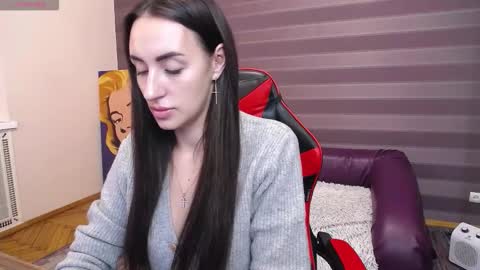 Snapshot of jeniferstone chatting on November 14, 2025, 9:08 am Kira online show from November 14, 2025, 9:08 am