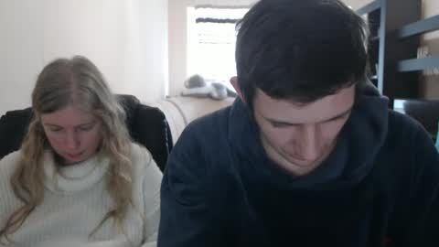 JenisAndPeter online show from March 3, 2025, 9:44 am