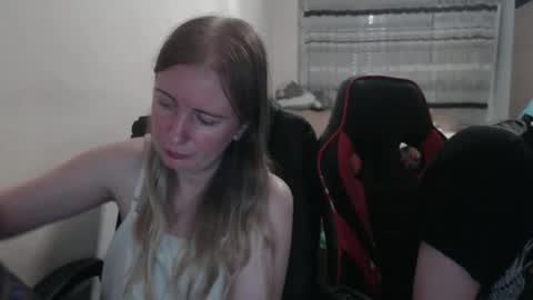 JenisAndPeter online show from September 11, 2025, 7:14 pm