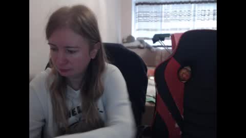 JenisAndPeter online show from October 6, 2025, 6:00 am