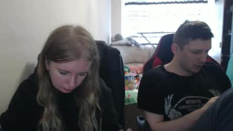 JenisAndPeter online show from October 23, 2025, 8:13 am