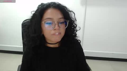 Snapshot of jenn_cg chatting on October 24, 2025, 9:22 pm jenn online show from October 24, 2025, 9:22 pm