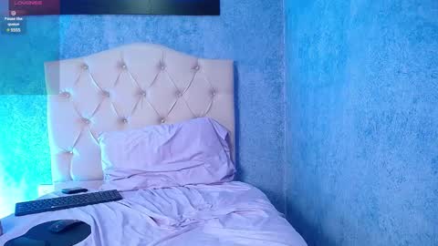 Snapshot of jenna_milf_ chatting on February 21, 2025, 10:26 pm Valentina online show from February 21, 2025, 10:26 pm