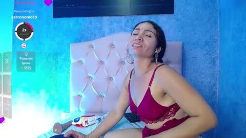 Snapshot of jenna_milf_ chatting on March 4, 2025, 11:22 pm Valentina online show from March 4, 2025, 11:22 pm