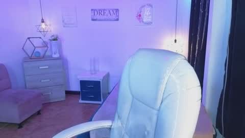 jennaa_cooper online show from December 13, 2025, 9:20 pm