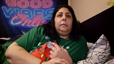 Snapshot of jennabrady chatting on December 24, 2024, 4:19 pm Dragon Queen. Be my Dragon -- and online show from December 24, 2024, 4:19 pm