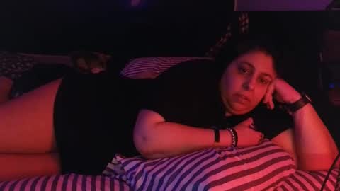 Snapshot of jennabrady chatting on October 17, 2025, 11:02 am Dragon Queen. Be my Dragon -- and online show from October 17, 2025, 11:02 am