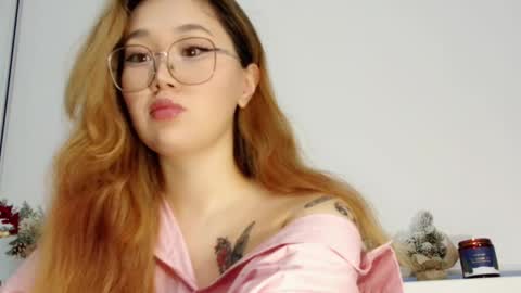 Snapshot of jennatyan chatting on November 27, 2025, 11:01 am JENNA online show from November 27, 2025, 11:01 am