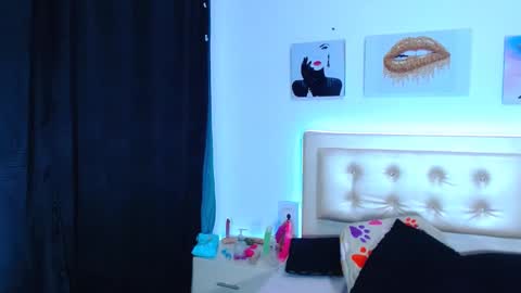 Snapshot of jenng18 chatting on December 20, 2024, 1:14 am jenn online show from December 20, 2024, 1:14 am